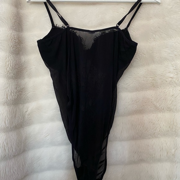 Black lace bodysuit - Picture 2 of 2